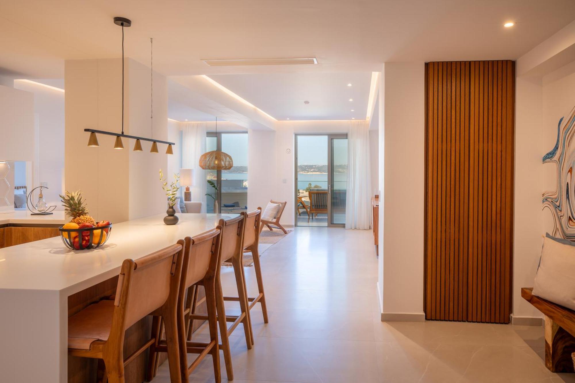 Amphimatrion Luxury *