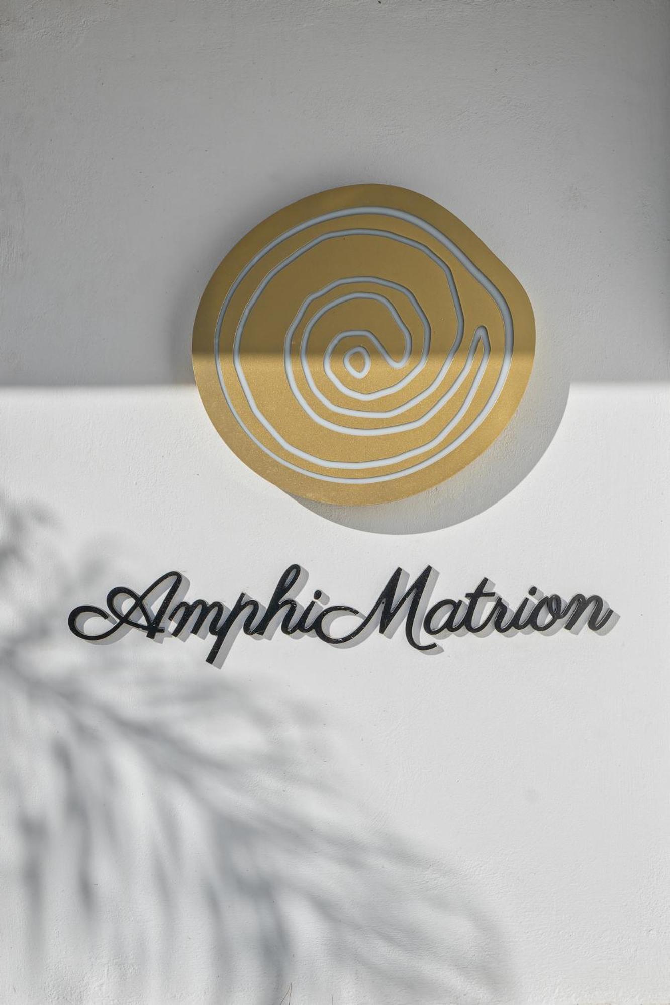 Amphimatrion Luxury *