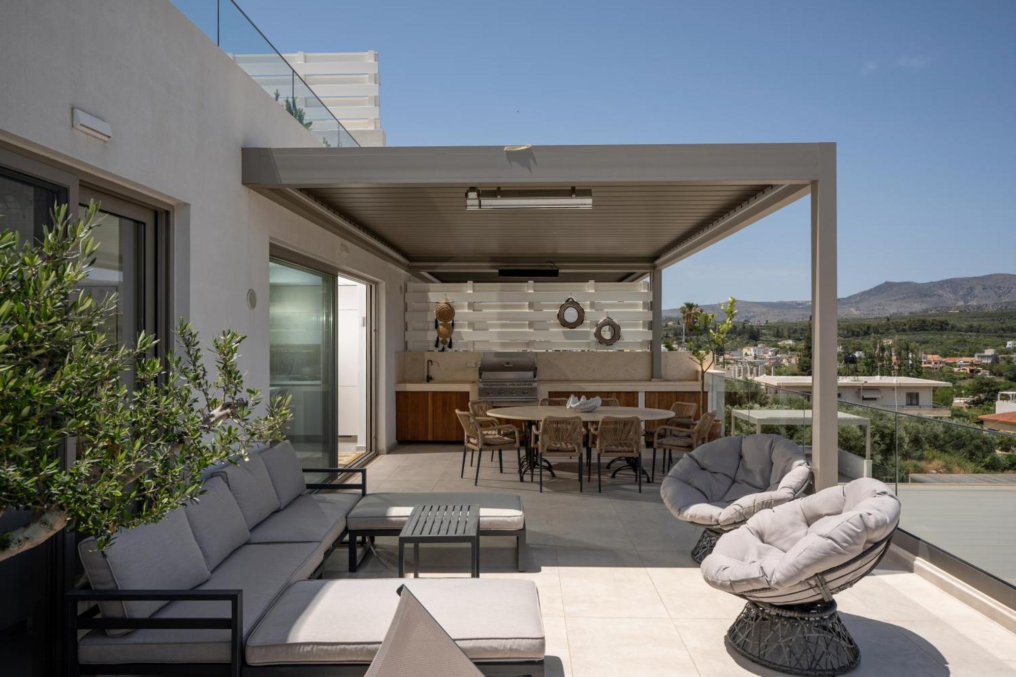 Amphimatrion Luxury