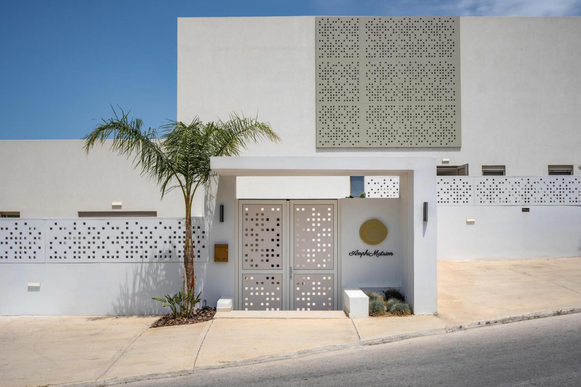 Amphimatrion Luxury * Kalyves