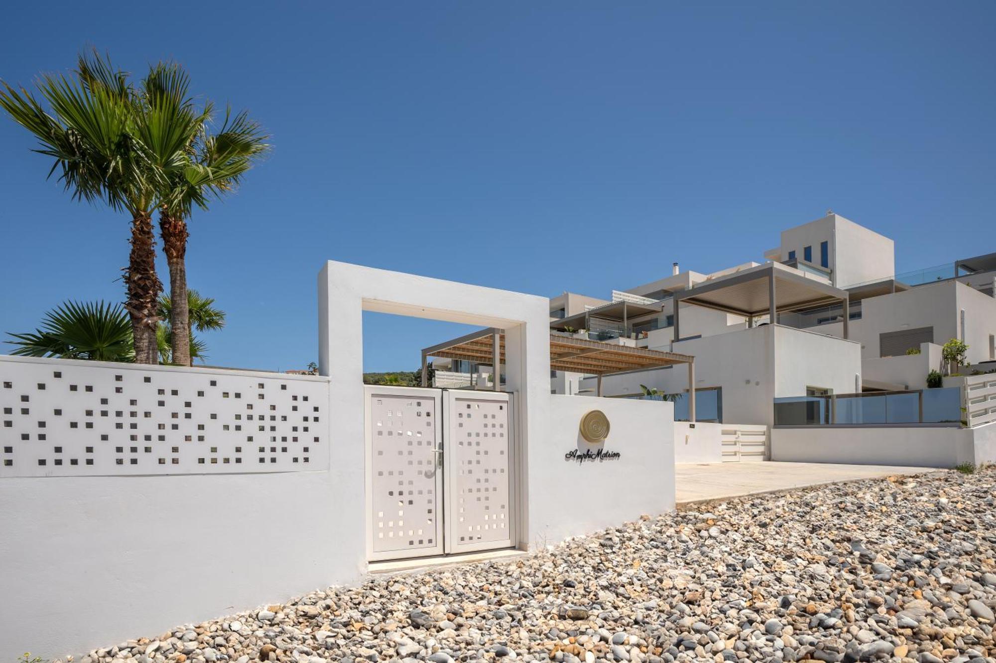 Apartment Amphimatrion Luxury *