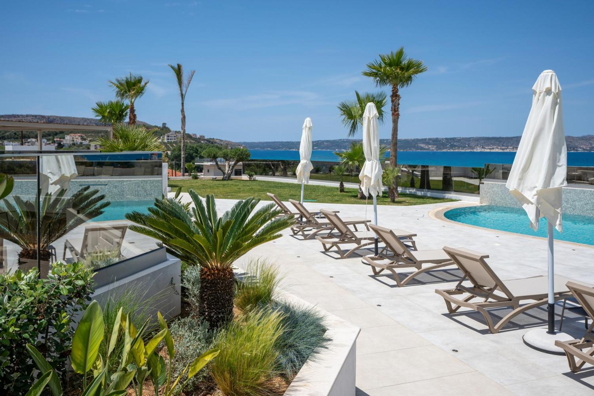 Amphimatrion Luxury *