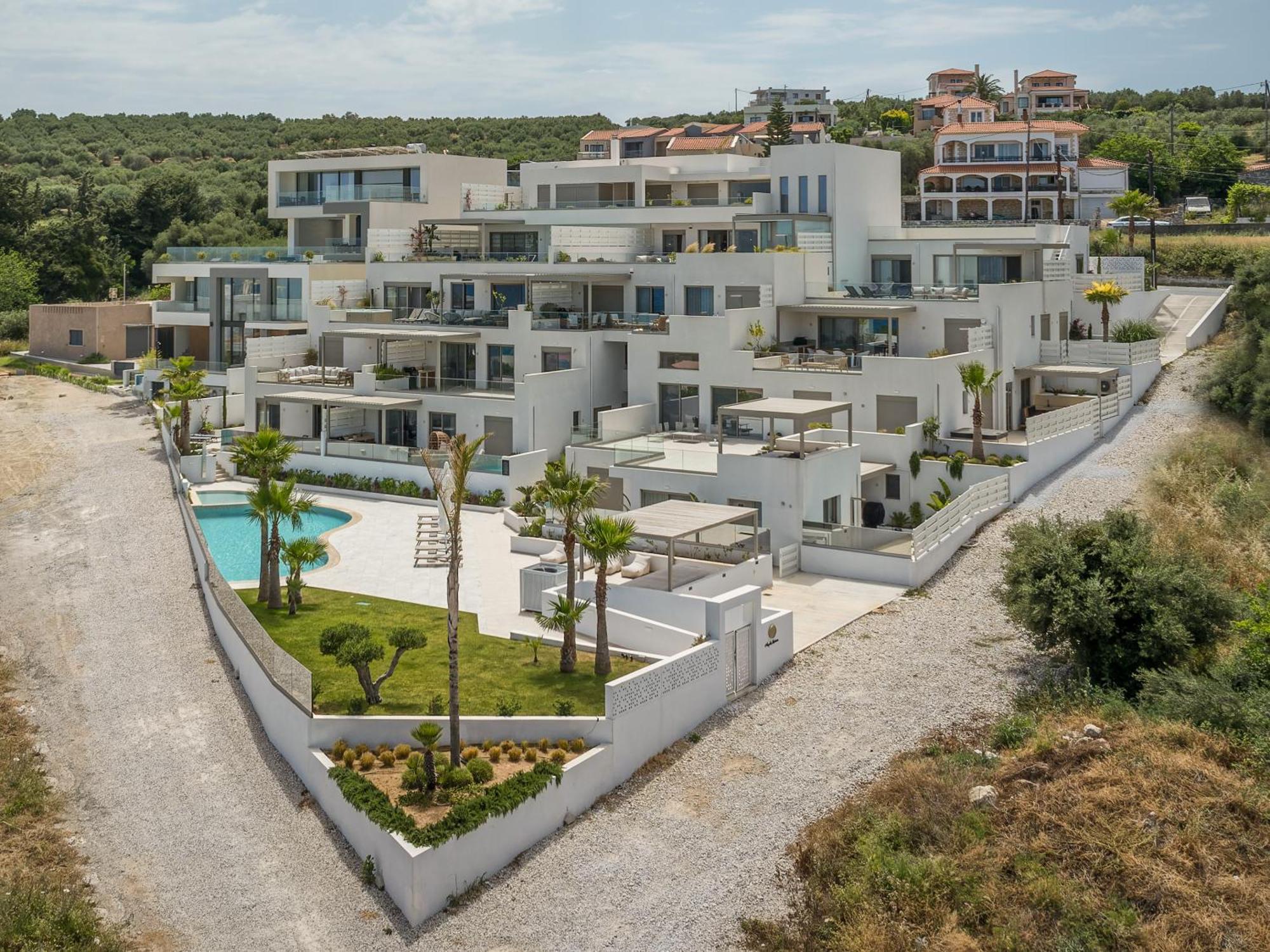 Amphimatrion Luxury * Kalyves