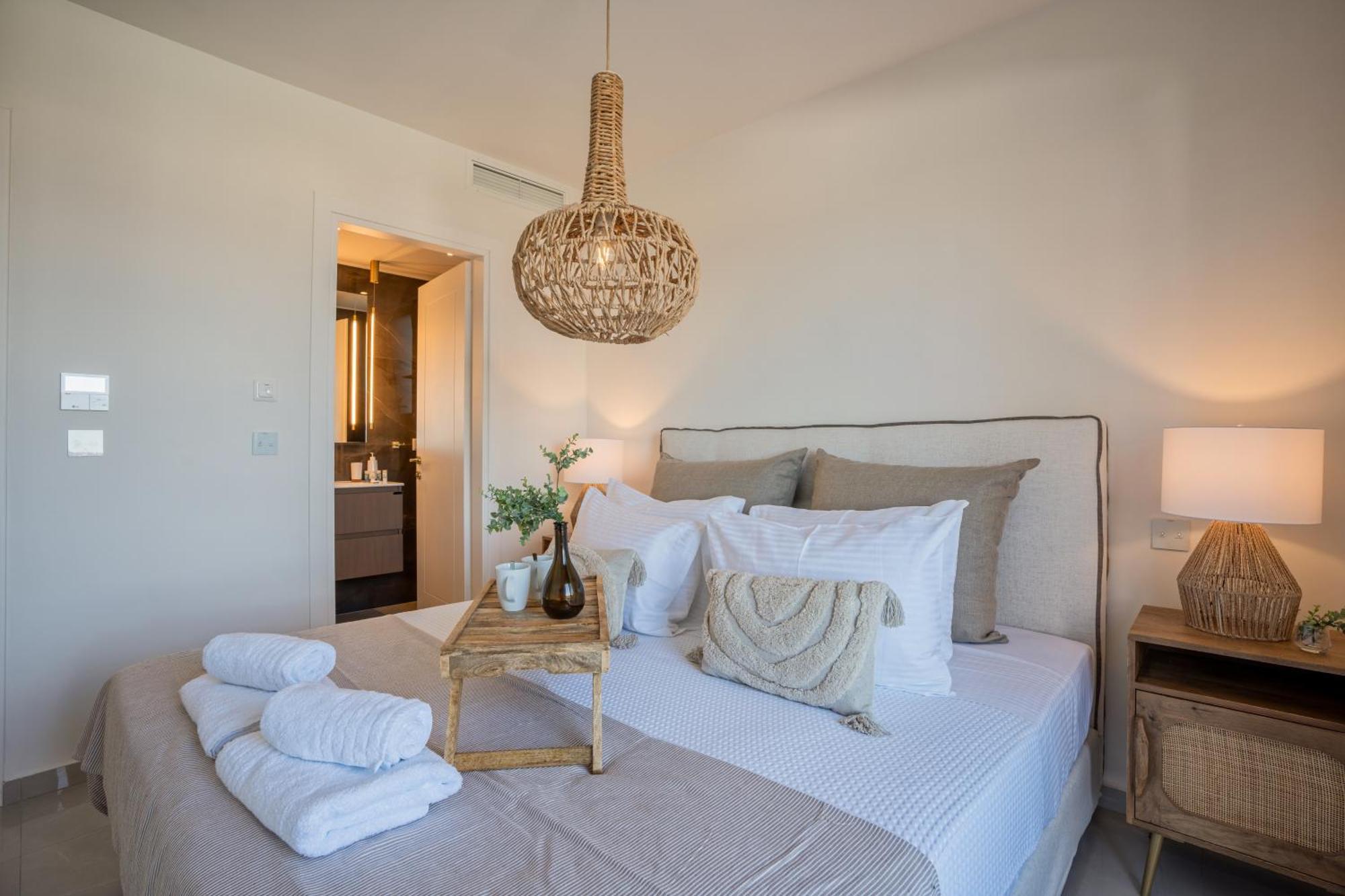 Amphimatrion Luxury *