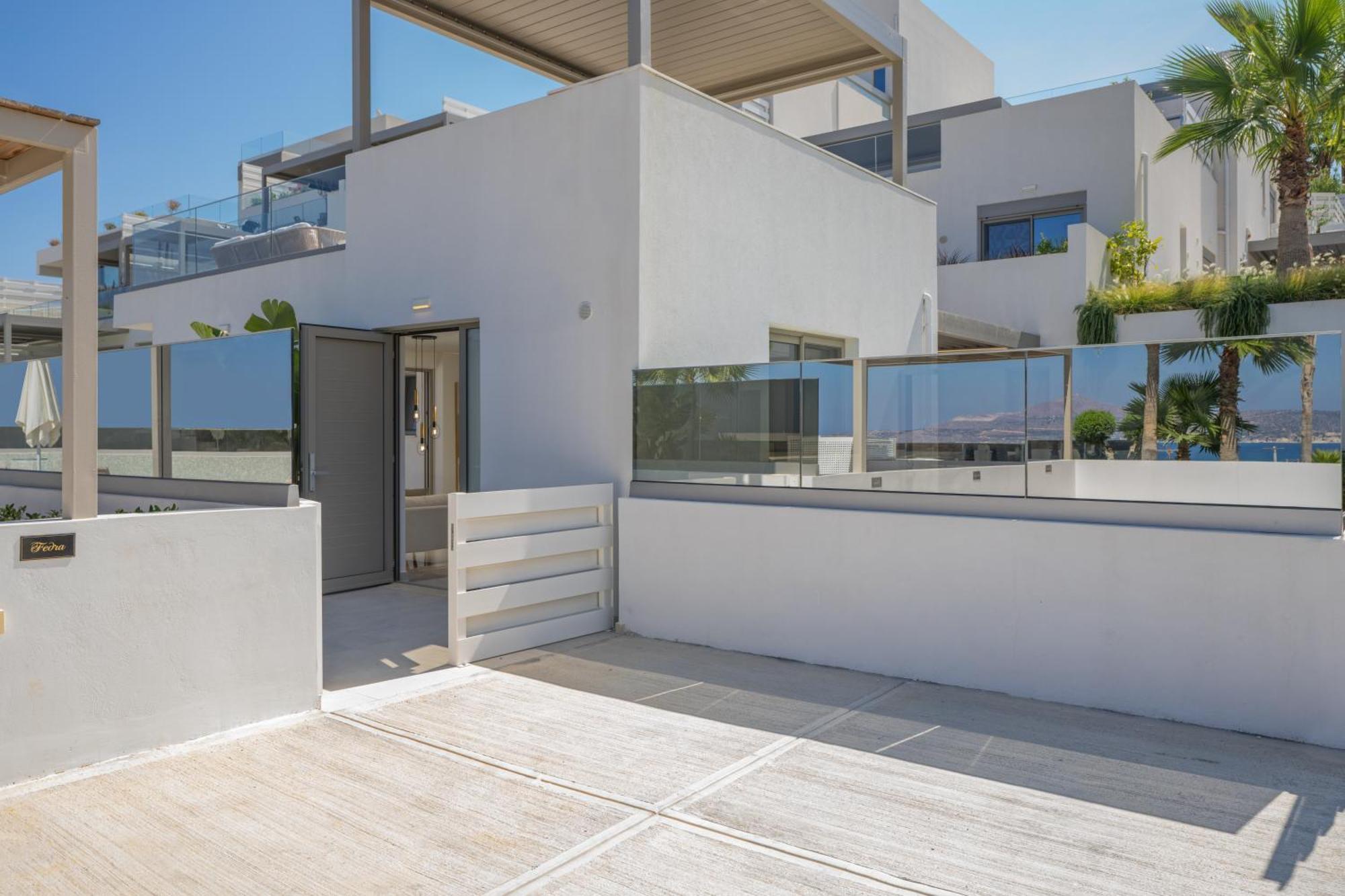 Amphimatrion Luxury Apartment *