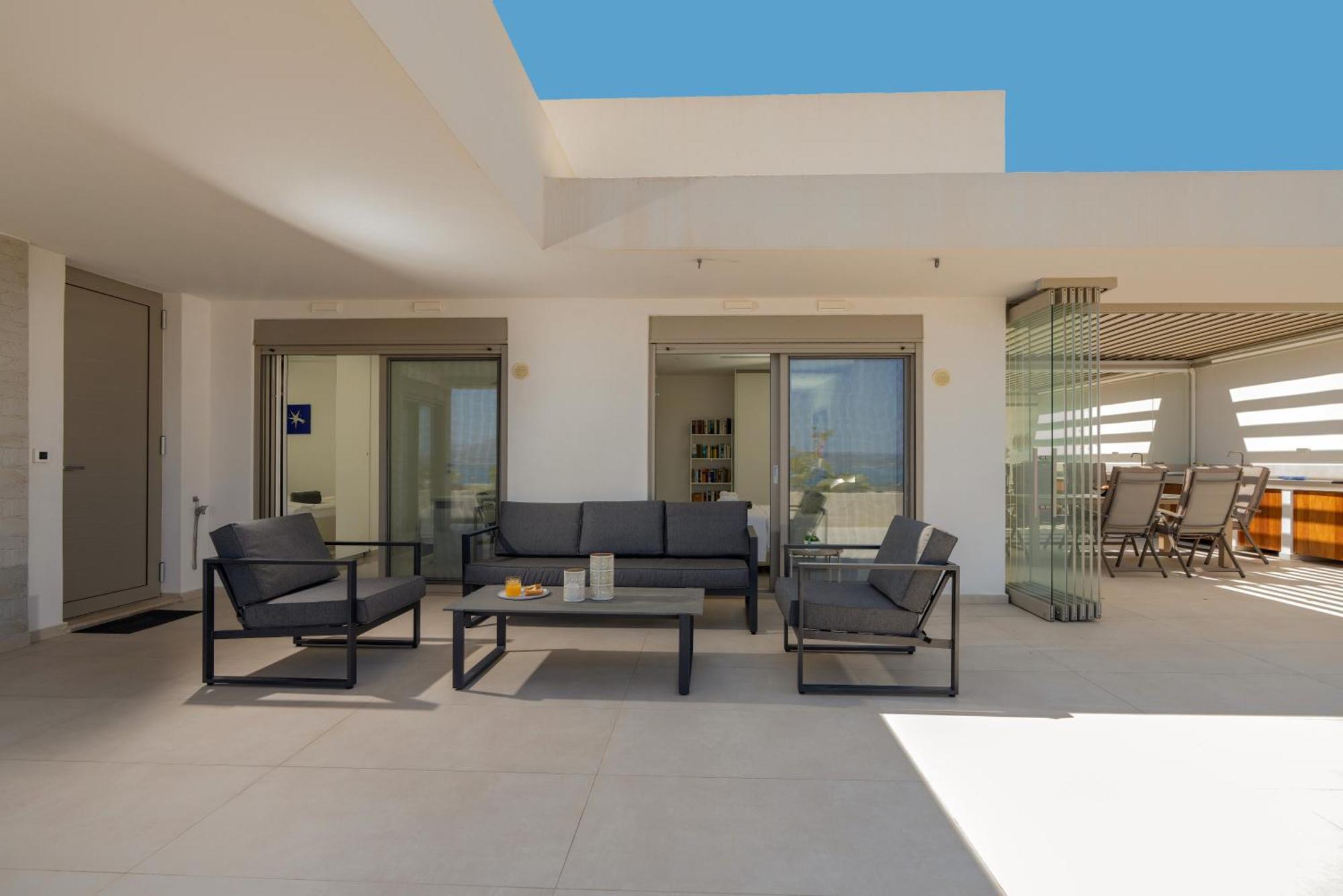 Apartment Amphimatrion Luxury *